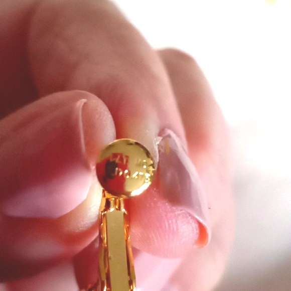 FAUX PEARL AND GOLD TONE METAL NON PIERCED HOOP EARRINGS - Picture 4 of 4